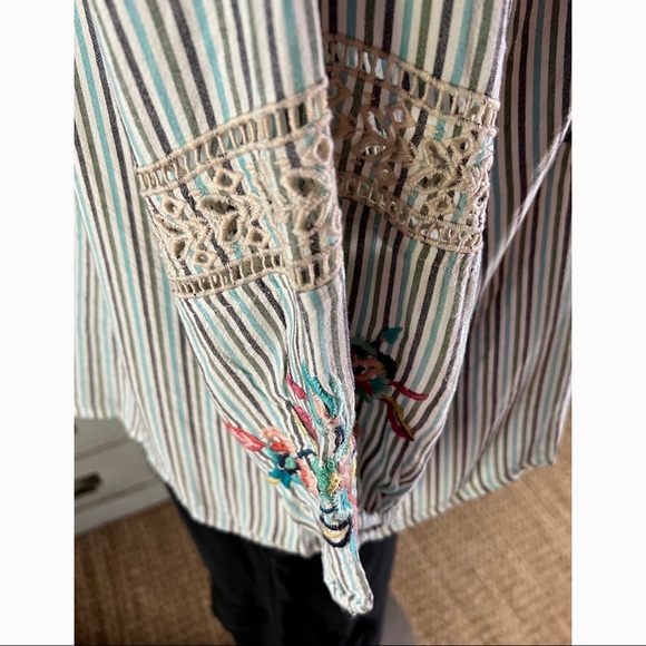 Johnny Was Lais Paris Effortless Striped Embroidered Blouse NWT New S - Picture 12 of 16